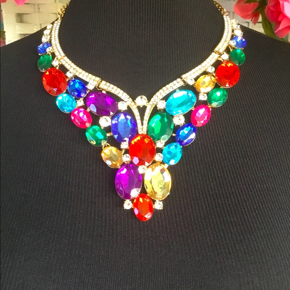 Multi Color Rhinestone Bib Statement Necklace and Earring Set Crystal New - Picture 3 of 6